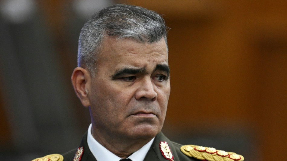 Presidenta de Venezuela destituye a Padrino, fiel ministro de Defensa de Maduro