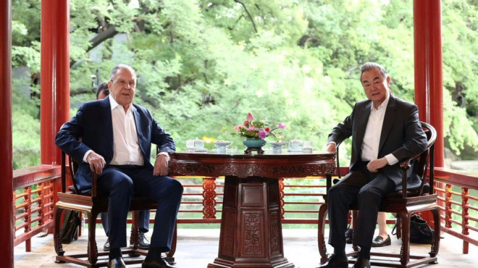 China destaca el valor estratégico de su relación con Rusia