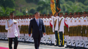 Le président chinois Xi poursuit son offensive de charme par la Malaisie