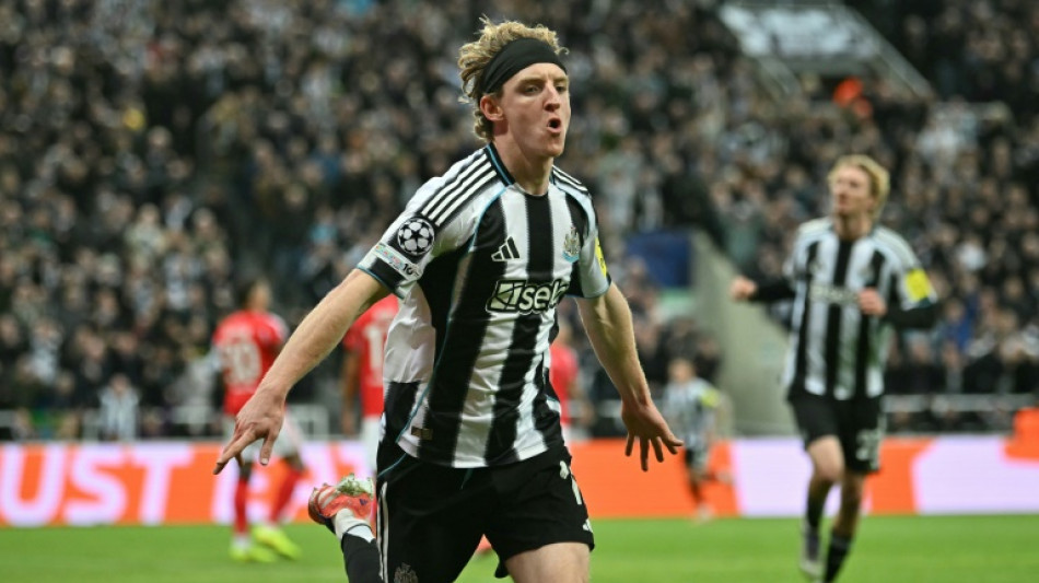 Gordon grateful for Mourinho praise after Newcastle beat Benfica