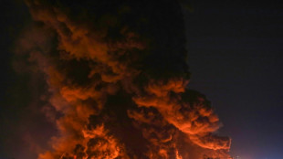 Kurdistan d'Irak: 14 pompiers blessés dans un incendie de réservoirs de carburant