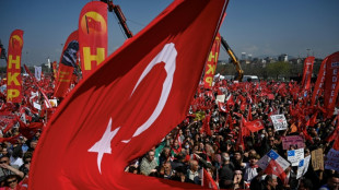 Nach Großkundgebung: Türkische Opposition plant landesweit regelmäßige Proteste