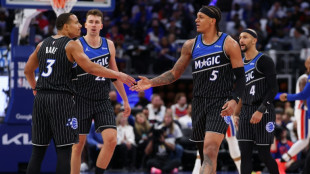 Magic hold off Pistons for 2-1 series lead