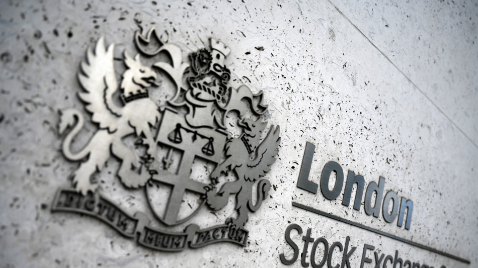 Borsa: l'Europa parte incerta, Londra -0,5%