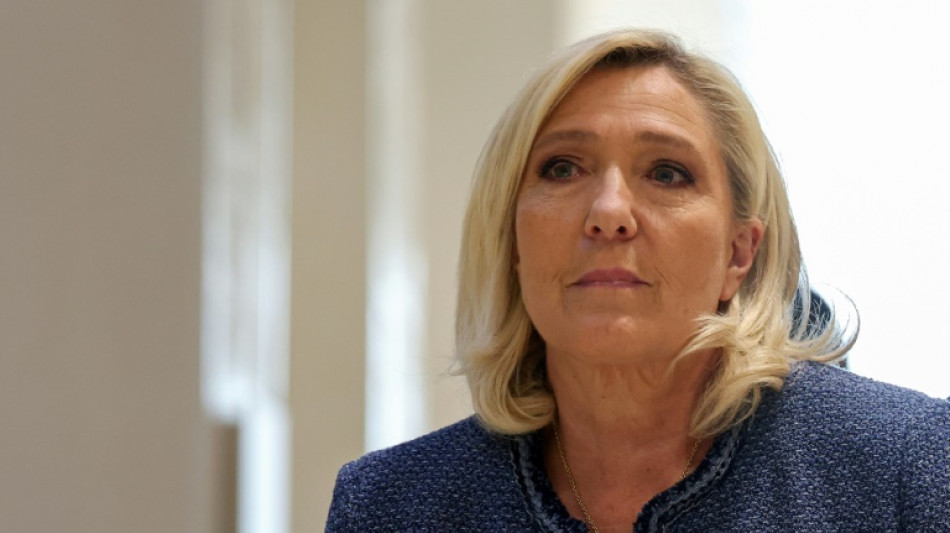 Veruntreuung: Gericht entzieht Le Pen Recht auf Kandidatur für politische Ämter