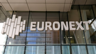 La Bourse de Paris entre d&eacute;route de la tech et recul des taux d'emprunt