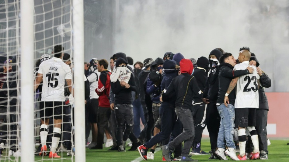 Violência deixa futebol chileno de luto após mortes de dois torcedores