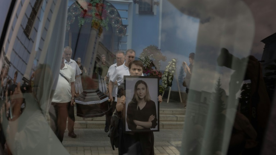 Ucrania rinde un &uacute;ltimo homenaje a una periodista fallecida en las c&aacute;rceles rusas