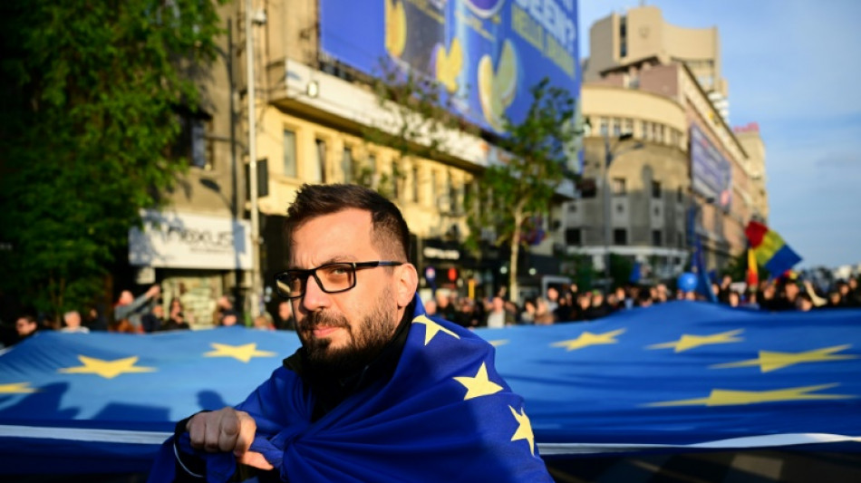 Manifestaci&oacute;n pro-UE y contra la extrema derecha en Rumania antes de los comicios