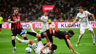 Italie: l'AC Milan chute d'entrée, Naples sans trembler
