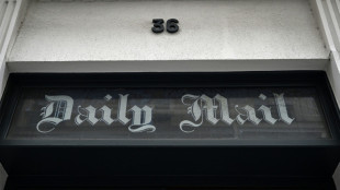El propietario del británico Daily Mail pacta adquirir su rival Telegraph