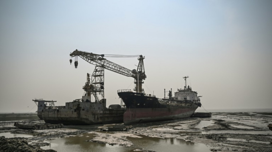 Recyclage des navires: des règles, des morts et des déchets