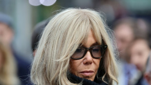 Una organizaci&oacute;n feminista denuncia a Brigitte Macron 