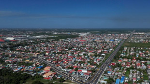 Petit pays aux grandes r&eacute;serves de p&eacute;trole le Guyana veut &eacute;chapper &agrave; la mal&eacute;diction de l'or noir 
