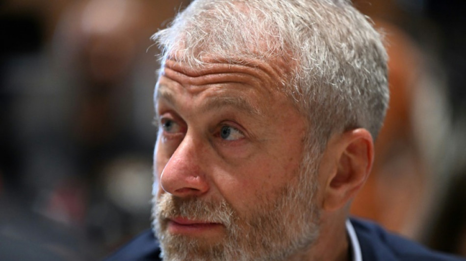 El gobierno británico amenaza con acciones legales contra Abramovich por el dinero de la venta del Chelsea