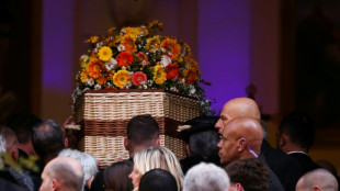 Bardot foi enterrada com camiseta e broche de foca, seu animal emblem&aacute;tico