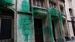Tres serbios acusados de vandalizar sinagogas en París