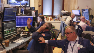 Wall Street apre in calo con tensioni Usa-Iran, Dow Jones -1,02%