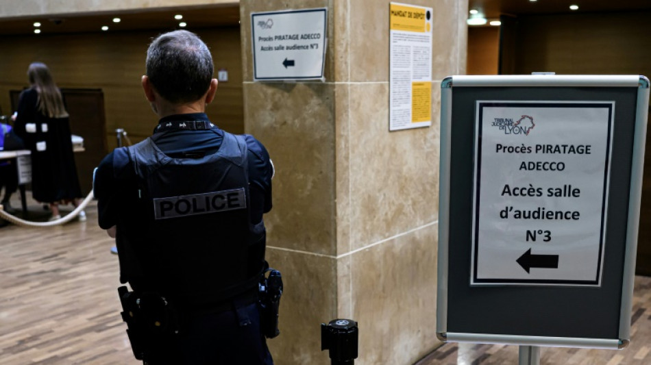 Piratage chez Adecco: le principal prévenu, un "intermédiaire immature", plaide sa défense