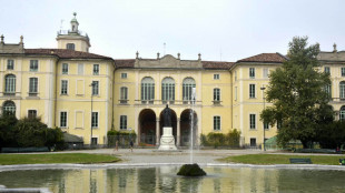 Per palazzo Dugnani a Milano una sola offerta da Suit Supply