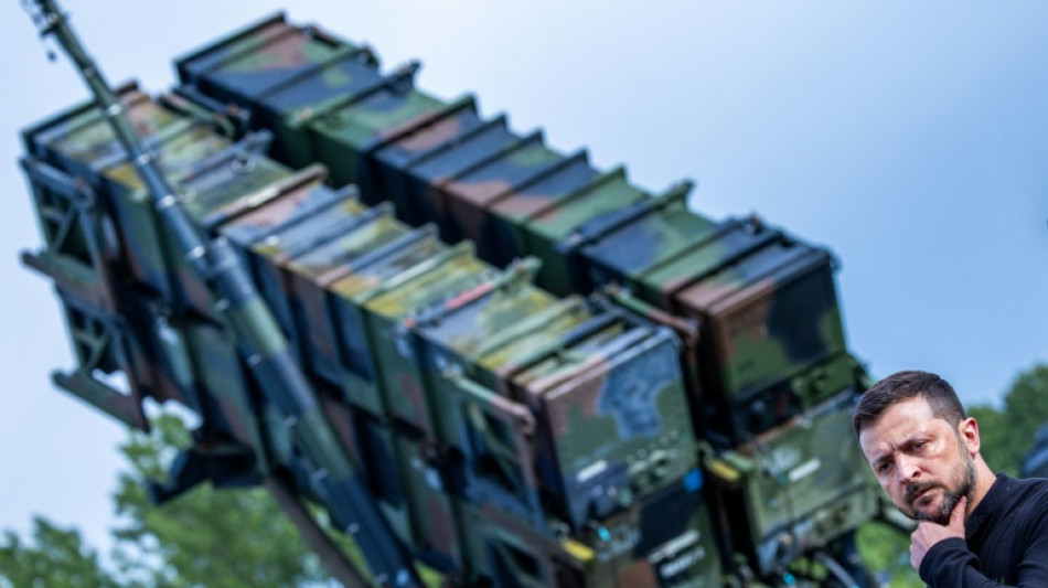 EEUU suspende algunos envíos de ayuda militar a Ucrania