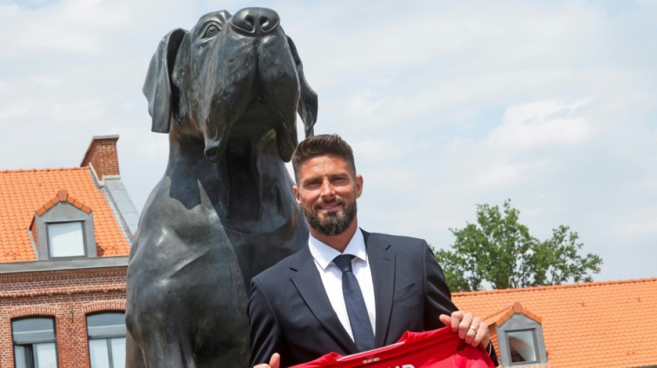 Foot: arrivé à Lille, Olivier Giroud dit se trouver face à "un défi incroyable"