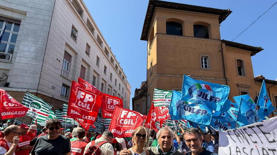 Sindacati, 'decreto Pa regaler&agrave; 1,3 miliardi a sanit&agrave; privata senza rinnovi dei Ccnl'