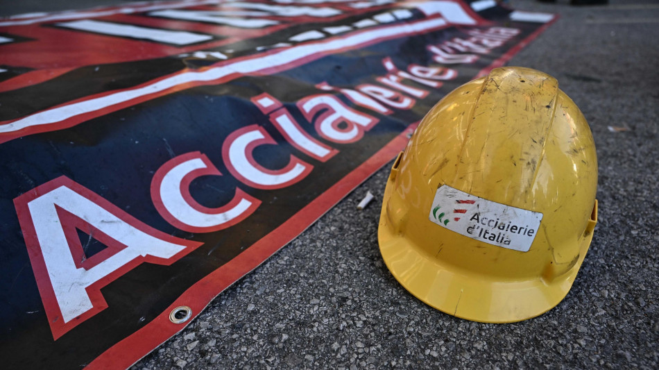 Muore operaio ex Ilva, sindacati 'sciopero immediato di 24 ore'