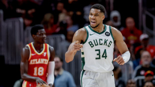 Play off Nba: Indiana elimina Milwaukee, rissa sfiorata in campo