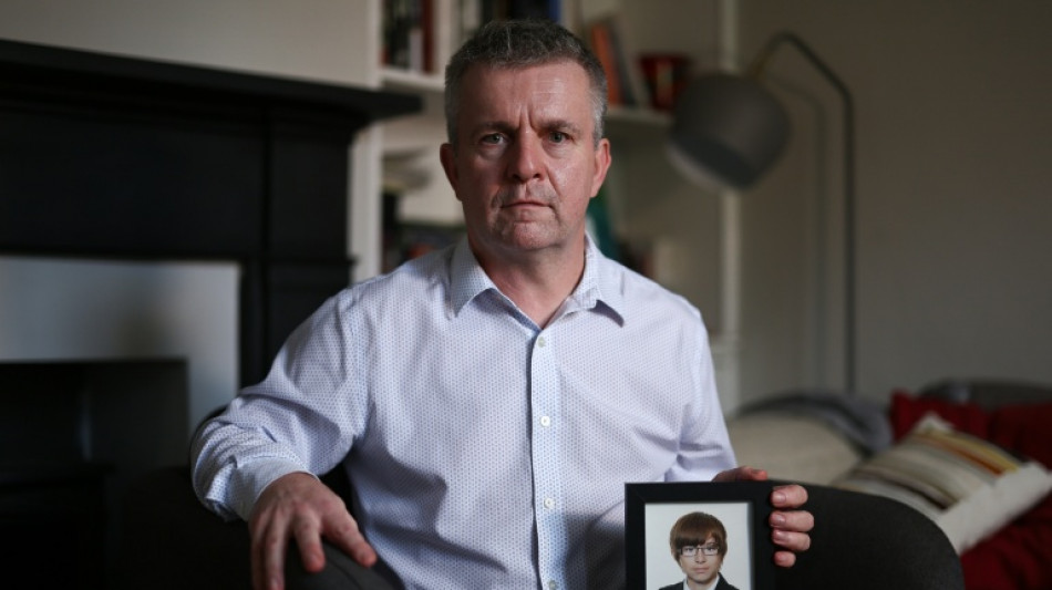 Canadian poison seller pleads guilty to aiding suicides
