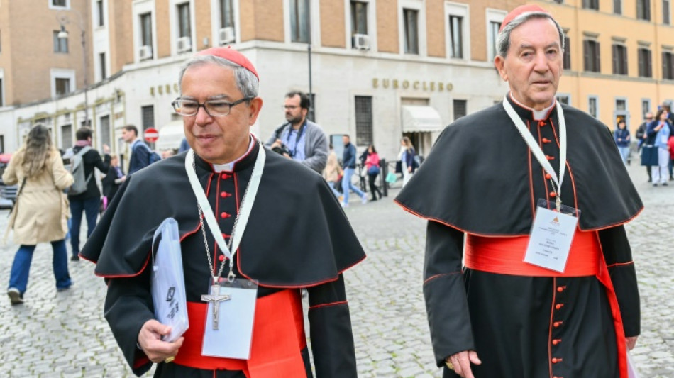 Los cardenales se disponen a convocar el cónclave para elegir al futuro papa