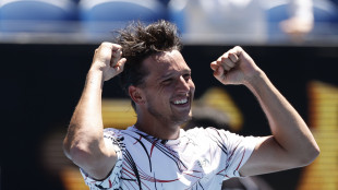Australian Open: Darderi agli ottavi, far&agrave; derby con Sinner