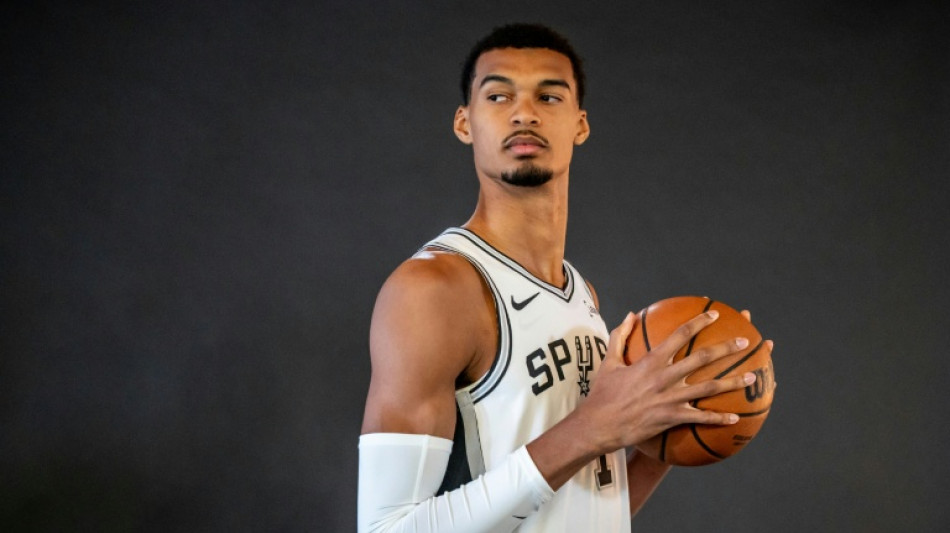 Lesionado, Wembanyama vai desfalcar Spurs por v&aacute;rias semanas