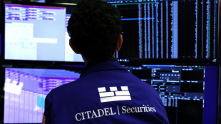 Wall Street ouvre en ordre dispersé, digère de nouveaux indicateurs