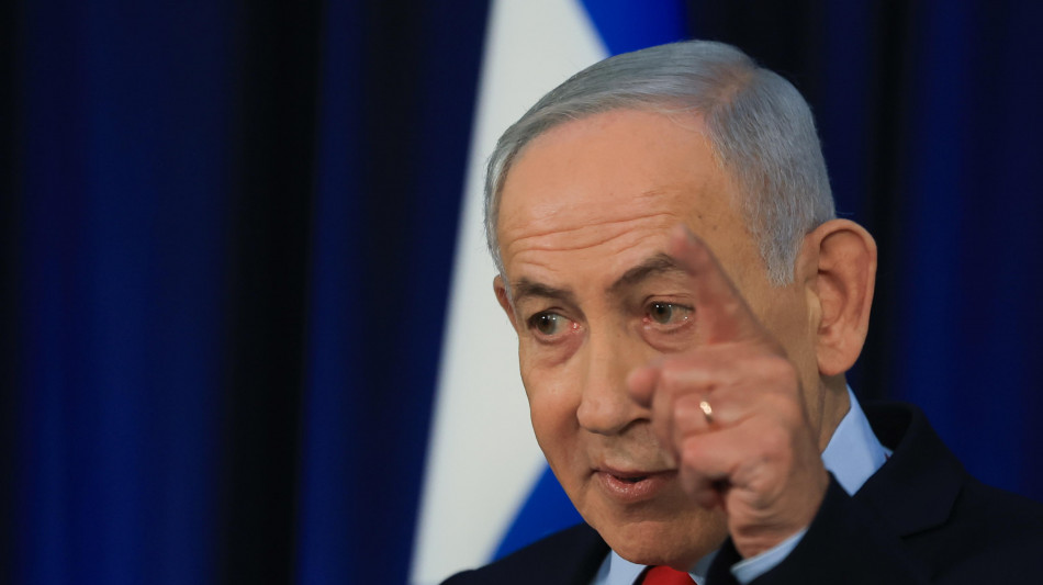Netanyahu in visita alle truppe nel sud del Libano, 'la guerra continua'