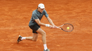 Montecarlo: Sinner si abbatte su Zverev e va in finale