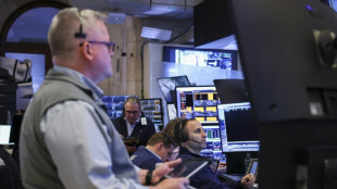 Wall Street ouvre en baisse, entre hausse du p&eacute;trole et bond de l'inflation