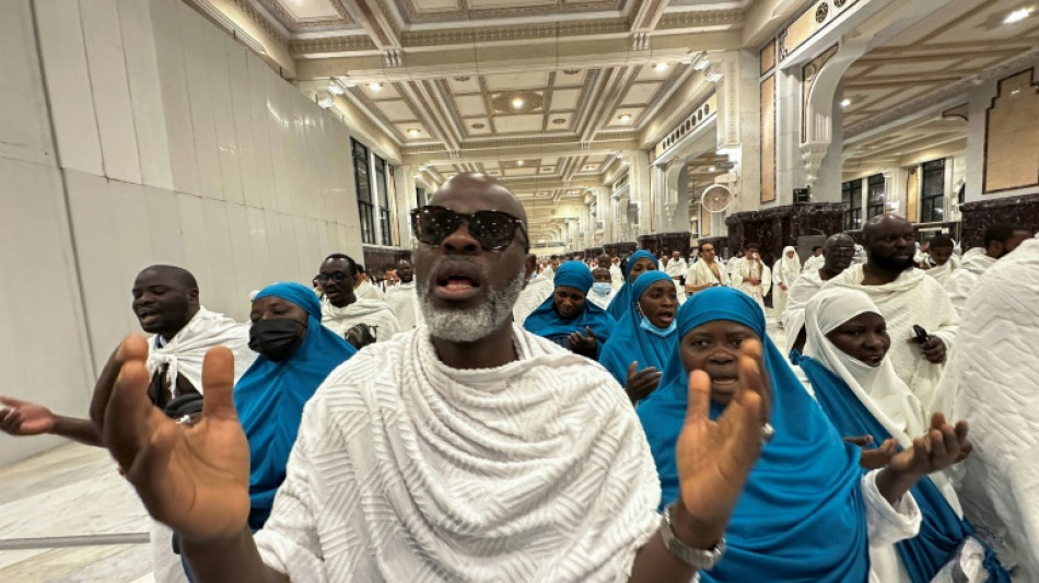Des fidèles affluent à La Mecque pour le pèlerinage du hajj, en pleine chaleur