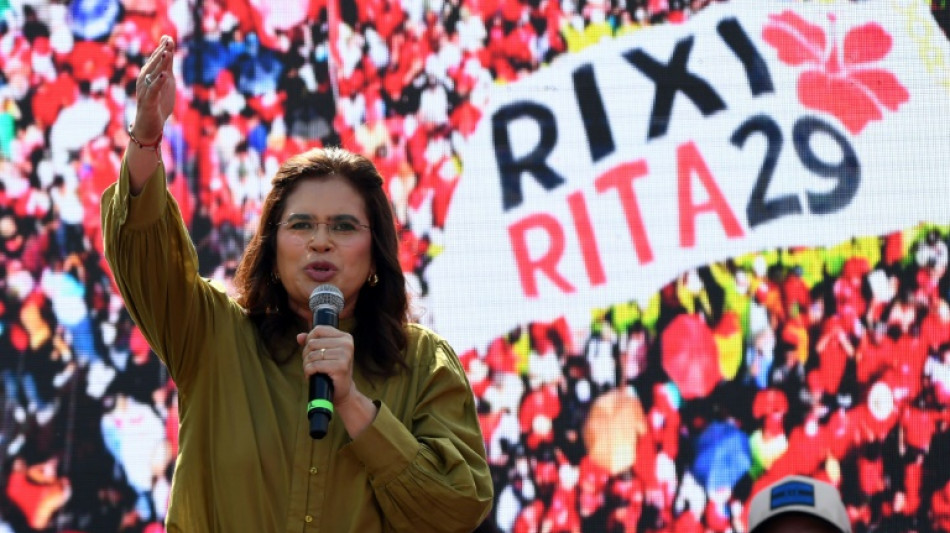 La candidata de izquierda a la presidencia de Honduras exige "elecciones libres"