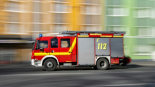 Kopf steckt in Toilettensitz fest - Feuerwehr befreit Dreij&auml;hrige