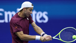 Struff überrascht in Almaty: Sieg über den Titelverteidiger