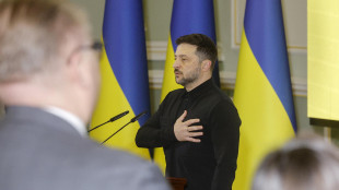 Zelensky, 'in costante contatto con gli Usa per un accordo di pace'