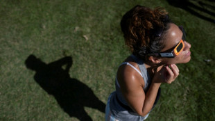Lunettes &agrave; &eacute;clipse: la Soci&eacute;t&eacute; astronomique de France appelle &agrave; la "vigilance" 