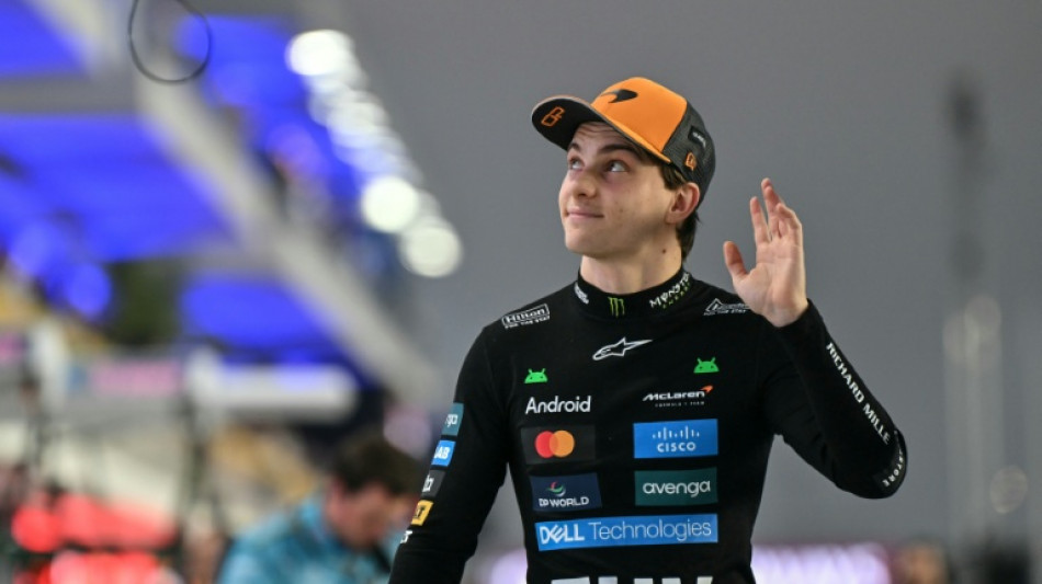 Piastri keeps title hopes alive with cool victory in Qatar sprint