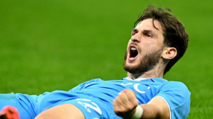 Foot: le PSG frappe fort en s'offrant Kvaratskhelia