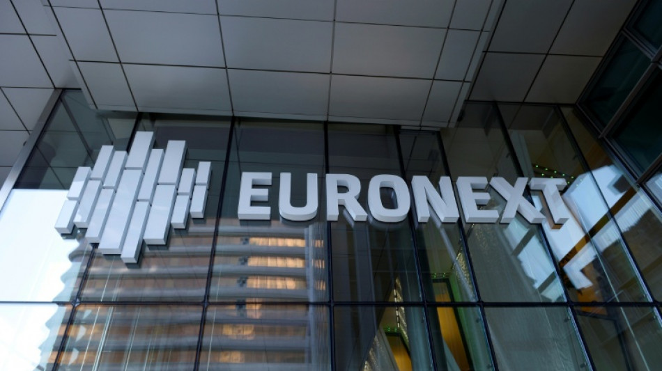 Les Bourses europ&eacute;ennes terminent en recul, prises dans le cocktail p&eacute;trole et inflation
