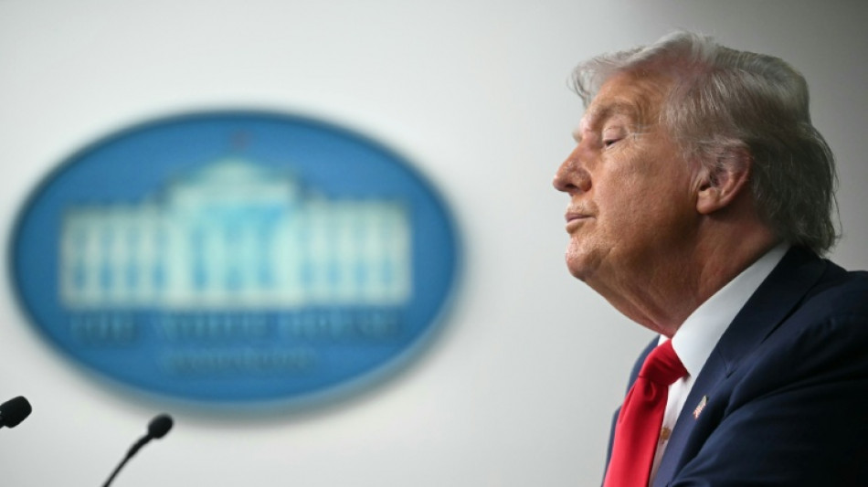 Vor Ukraine-Gespr&auml;chen: Trump bezeichnet europ&auml;ische Staats- und Regierungschefs als "gro&szlig;artige Menschen"