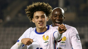 Com v&aacute;rios reservas, Fran&ccedil;a encerra campanha nas Eliminat&oacute;rias com vit&oacute;ria sobre Azerbaij&atilde;o (3-1)