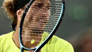 Zverev vence Shelton em Stuttgart e volta a uma final na grama após 8 anos