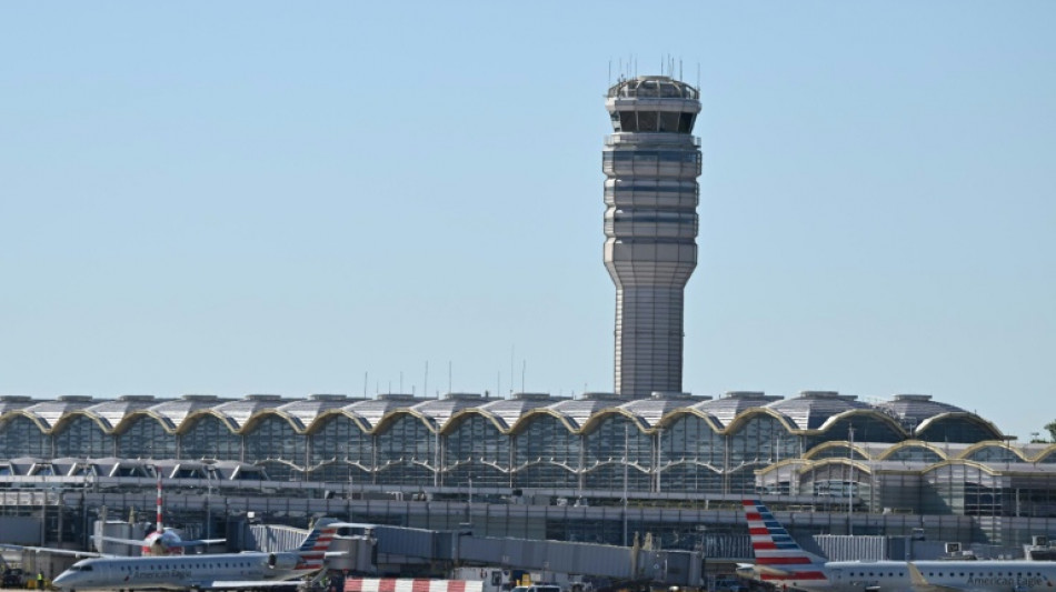 EUA se prepara para o caos ap&oacute;s redu&ccedil;&atilde;o do n&uacute;mero de voos por paralisa&ccedil;&atilde;o or&ccedil;ament&aacute;ria